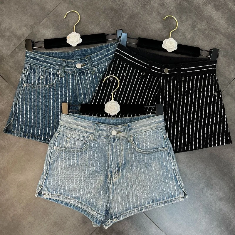 OUDINA Hot Selling Cool Girl Bling Shiny Denim Shorts Ladies Women Diamond Jean Shorts Casual Distressed Skinny Jeans OUDINA Hot Selling Cool Girl Bling Shiny Denim Shorts Ladies Women Diamond Jean Shorts Casual Distressed Skinny Jeans