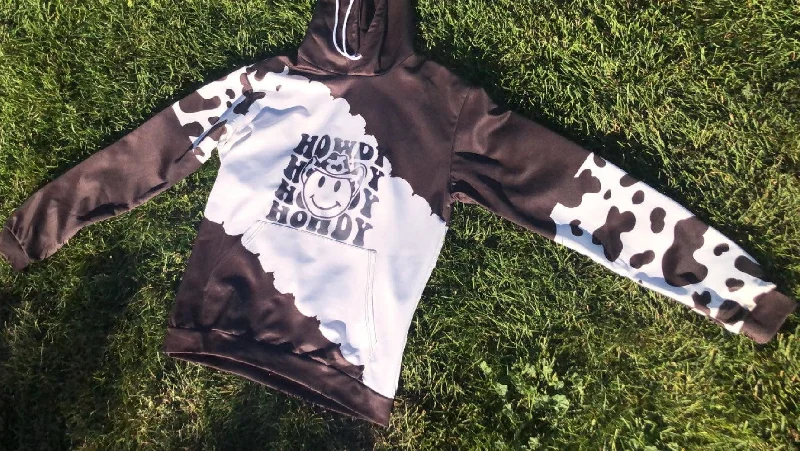 Smiley Howdy-Black and White- Cow Print Hoodie Size L Hoodie with Applique Textured Unique Smiley Howdy-Black and White- Cow Print Hoodie Size L Hoodie with Applique Textured Unique
